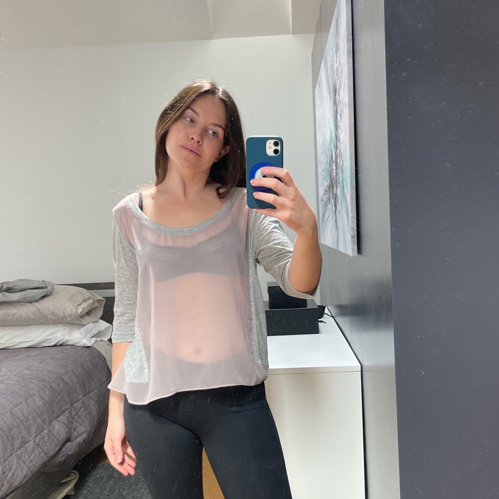 Sheer T-shirt with heather grey sleeves and accents Size: S